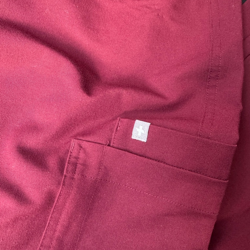 Figs Maternity Scrub Pants - Picture 3 of 10